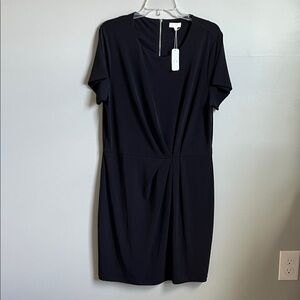 Chic Black Midi Dress with Short Sleeves